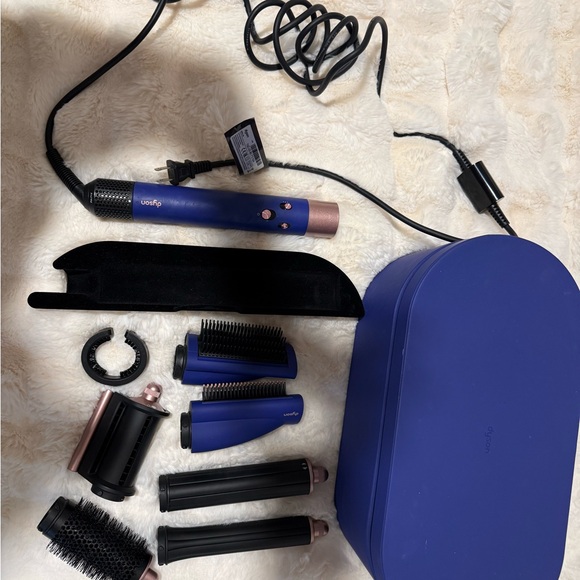 Dyson Blue Rose Airwrap - Picture 2 of 4